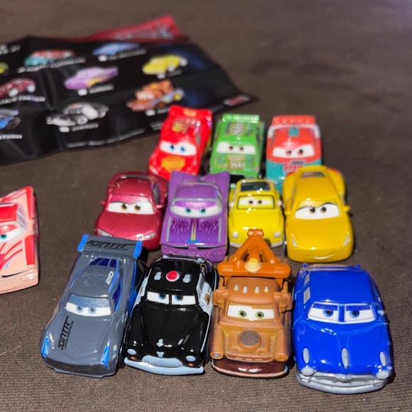Cars 3 mini racers lot of 13 die cast cars - Picture 3 of 6